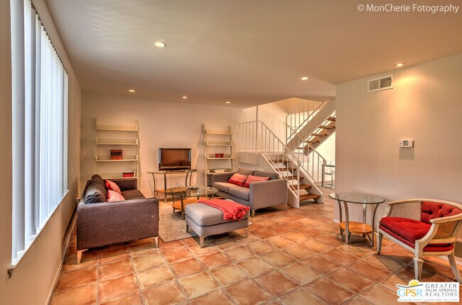 Building Photo - 2166 N Indian Canyon Dr