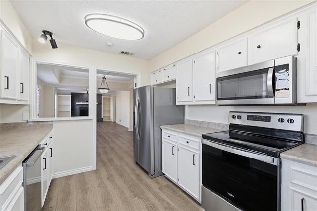 Building Photo - 2145 Willow Pl