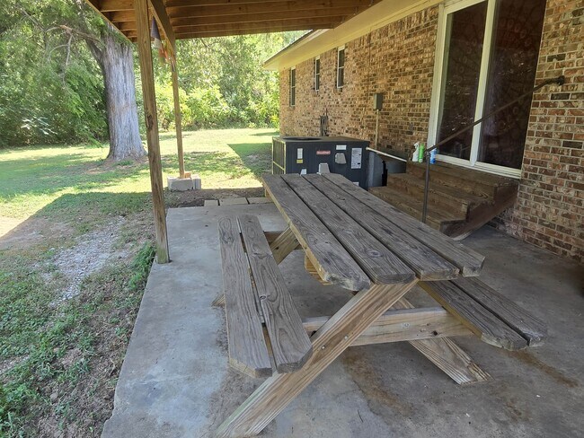 Building Photo - 24126 AR-164