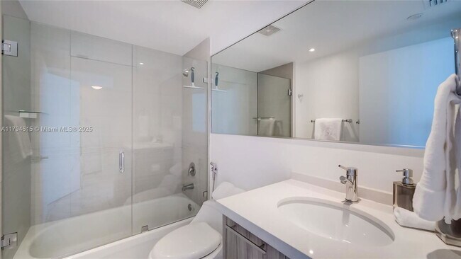 Building Photo - 6700 Indian Creek Dr