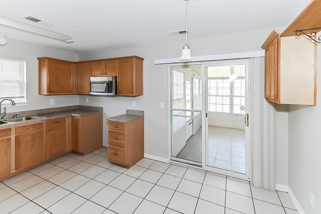 Building Photo - 4891 Top Notch Loop