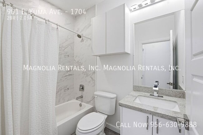 Building Photo - 901 E Yuma Ave