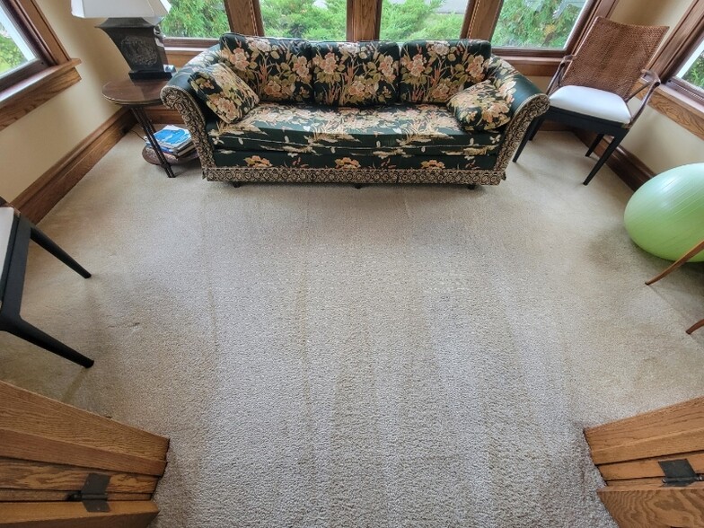 Building Photo - 1603 1st Ave S