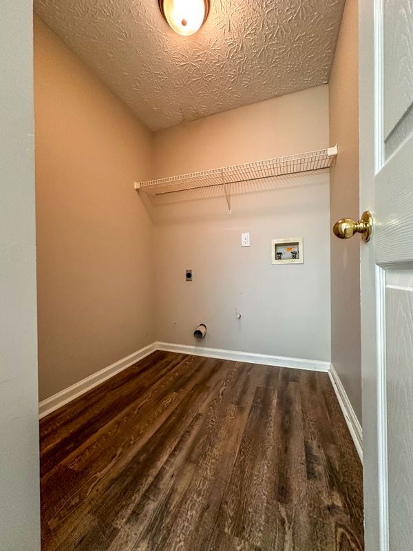 Building Photo - 3552 Plum Creek Trail NW