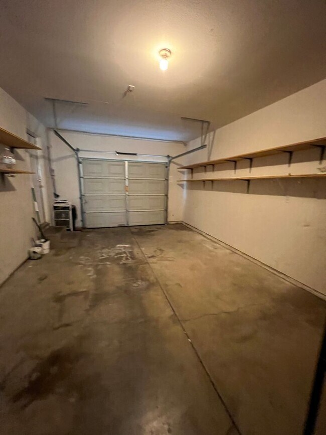 Building Photo - 1417 Hall Ave
