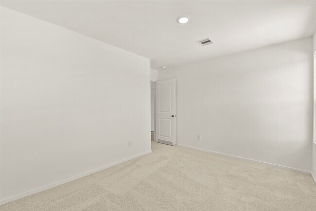 Building Photo - 12403 Mountain Daisy Rd