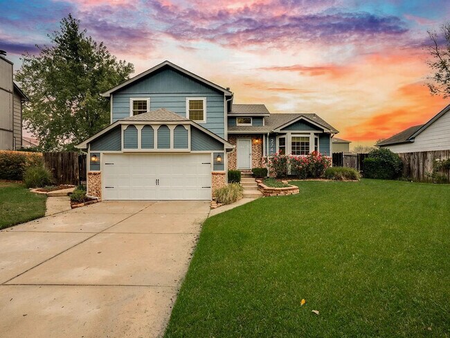 Primary Photo - 2748 S West Pkwy