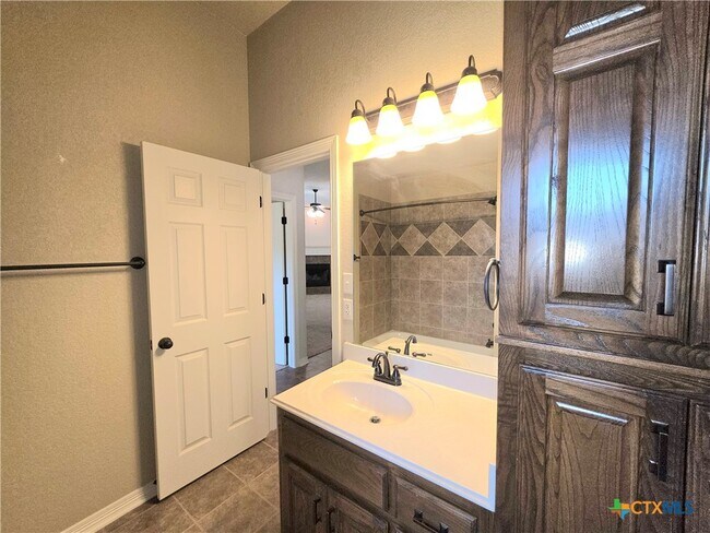 Building Photo - 5020 Sean Patrick Glen