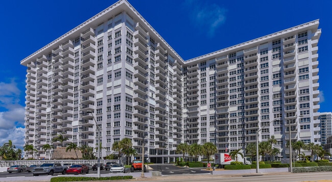 Primary Photo - 405 N Ocean Blvd