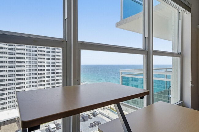 Building Photo - 3900 Galt Ocean Dr
