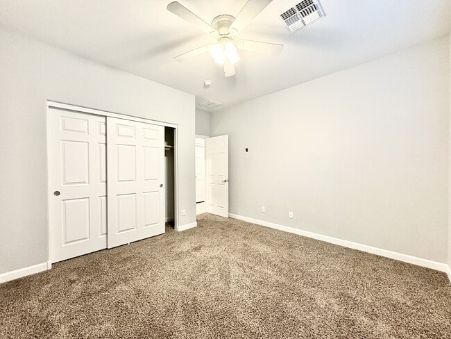 Building Photo - 9383 W Desert Bighorn Trail