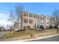 Building Photo - 9995 Wildflower Dr