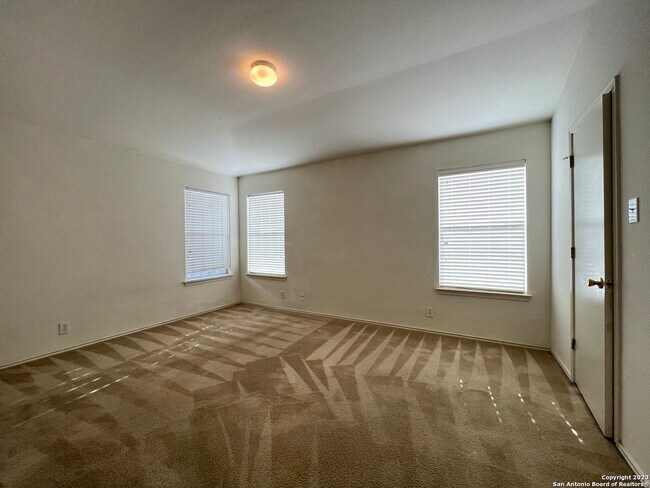Building Photo - 530 Coral Harbor