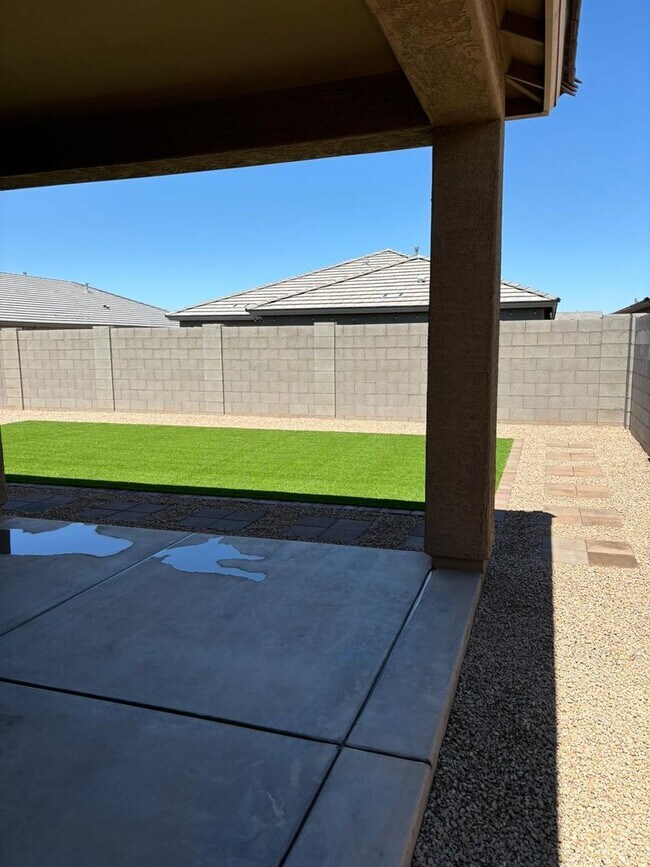 Building Photo - COMING SOON !! BRAND NEW HOME IN MARICOPA