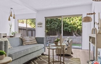 Building Photo - Corner-Unit 1 Bedroom with HUGE Outdoor Space