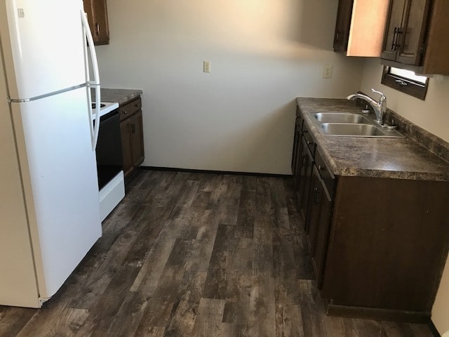 Kitchen - 1006 13th Ave W
