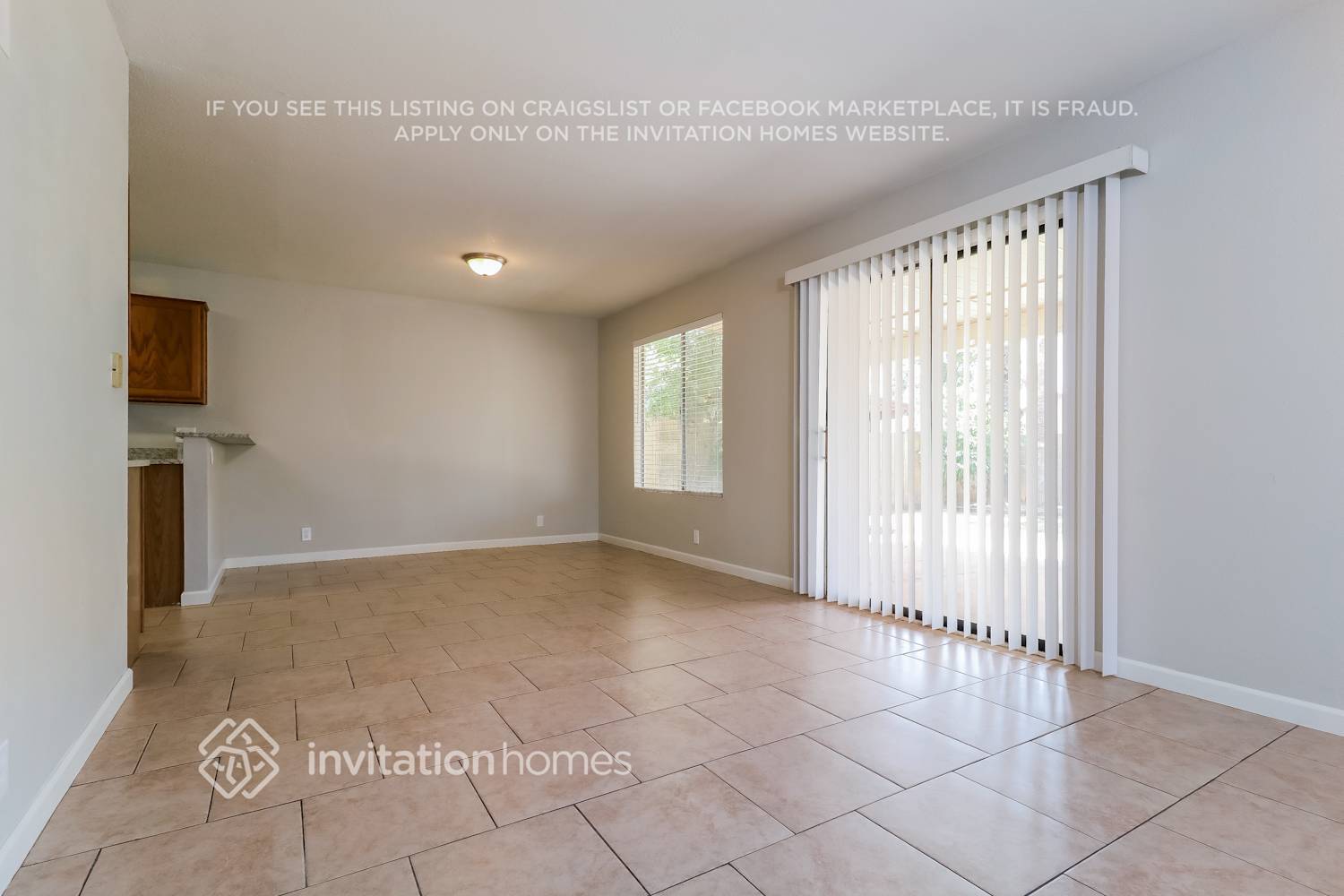 Building Photo - 10032 N 66th Dr