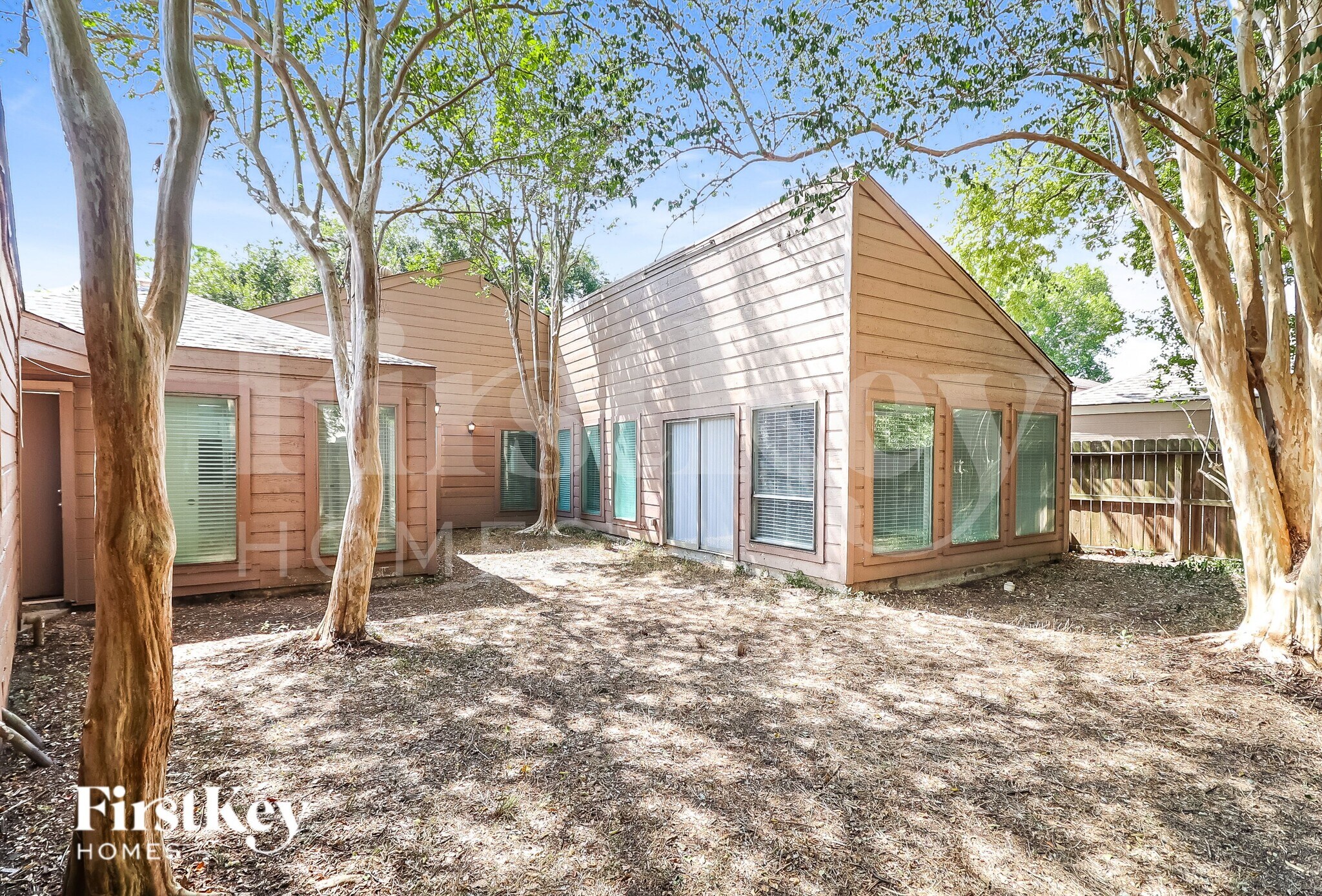 Building Photo - 7311 Las Brisas Dr