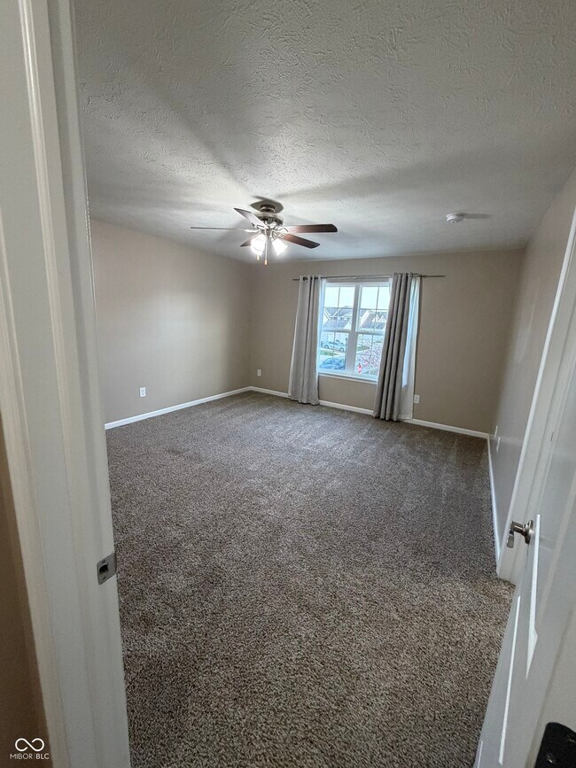 Building Photo - 9660 Angelica Dr