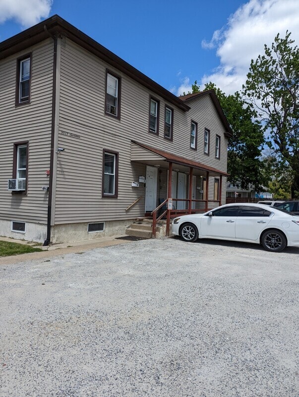 Building Photo - 417 N Delaware St