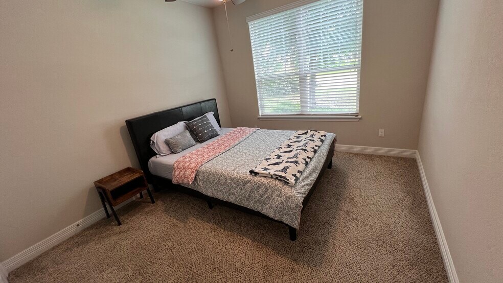 Building Photo - 2809 Rabbit Creek Dr
