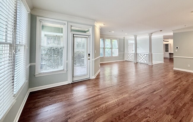 Building Photo - 402 Presque Isle Ln