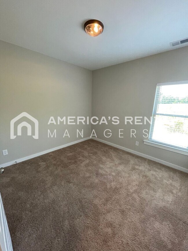 Building Photo - Home for Rent in Jasper, AL!!!  View with 48 Hours Notice!