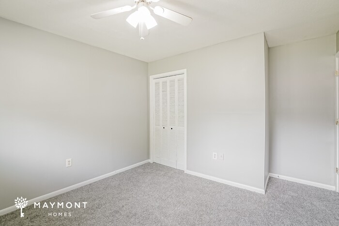 Building Photo - 251 Southbrook Dr