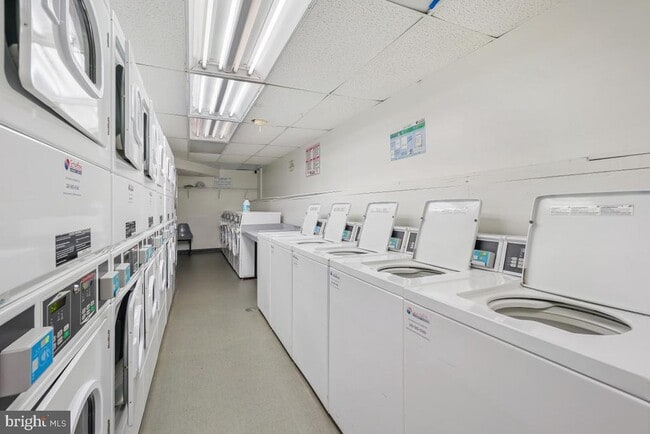 Building Photo - 1311 Delaware Ave SW