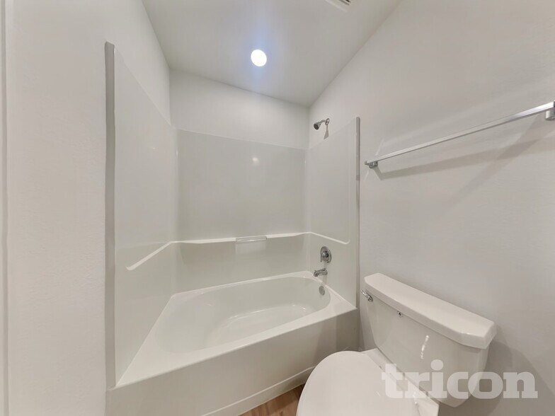 Building Photo - 17166 Quaking Aspen Ln