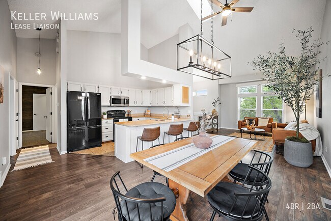Building Photo - 8510 Ilex Dr