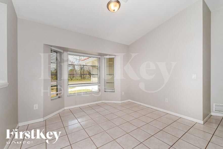 Building Photo - 3166 Gillot Blvd