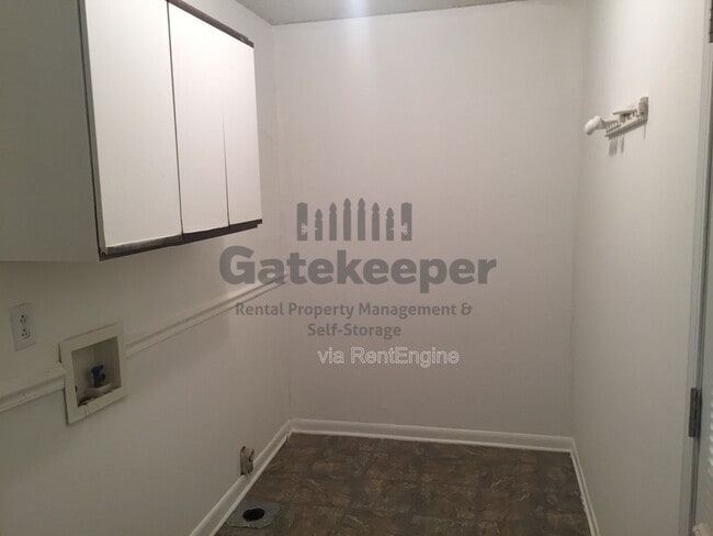 Building Photo - 8202 Attleboro Dr