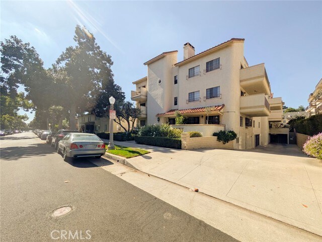 Building Photo - 227 S Madison Ave