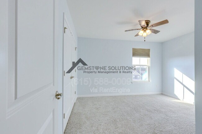 Building Photo - 2704 Orleans Dr