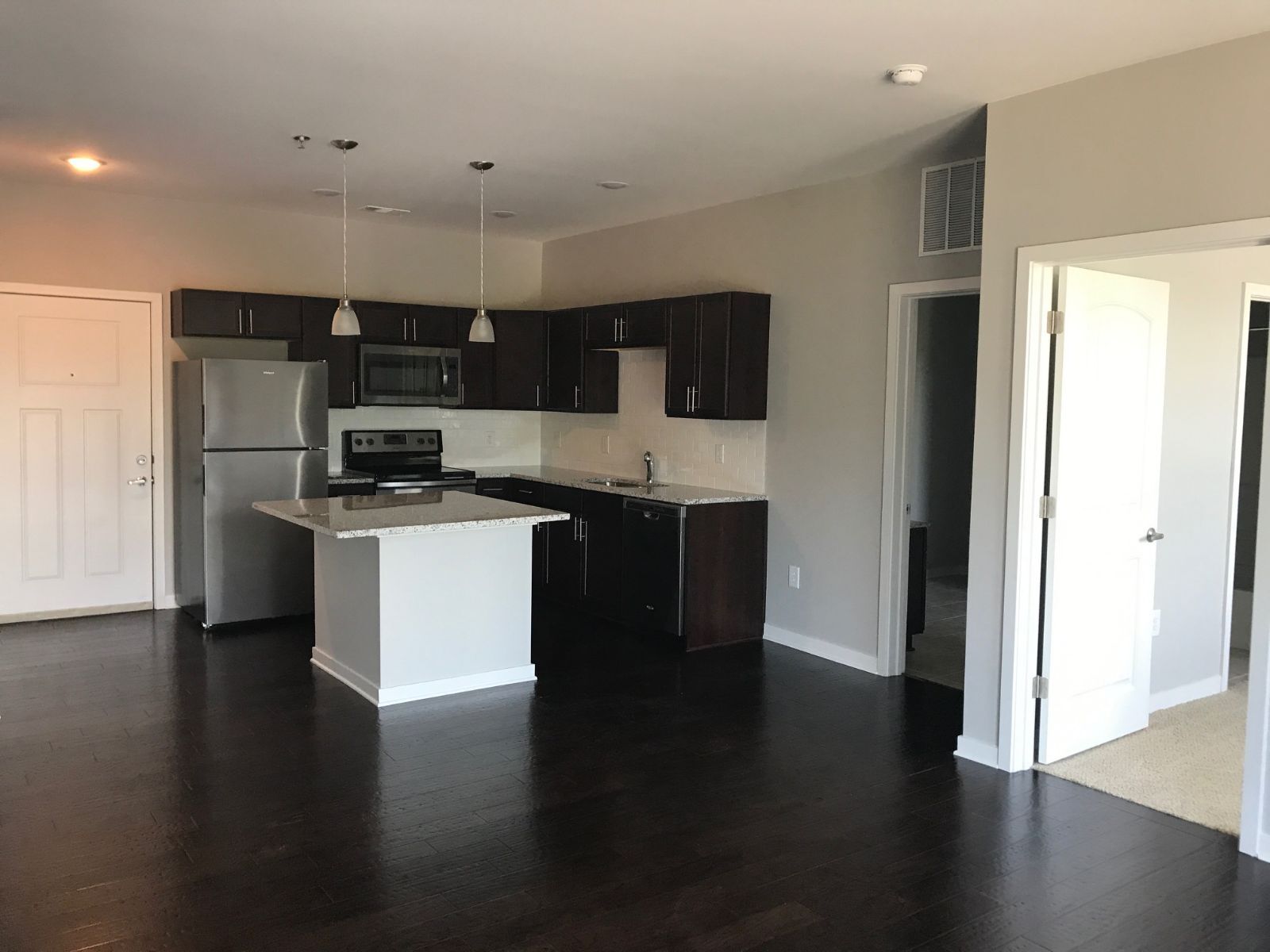 Building Photo - 1118 Litton Ave