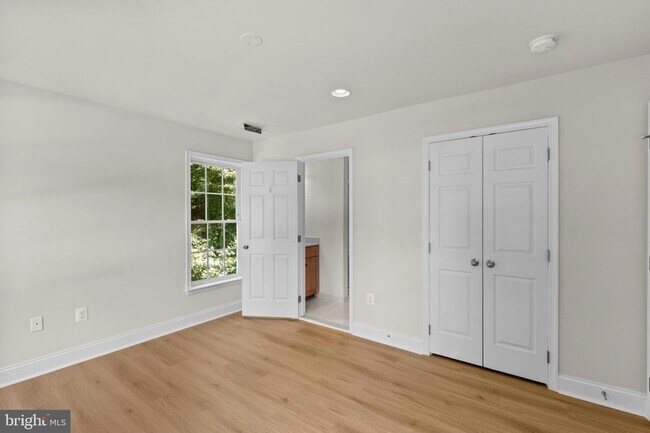 Building Photo - 9724 Centennial Meadows Ln