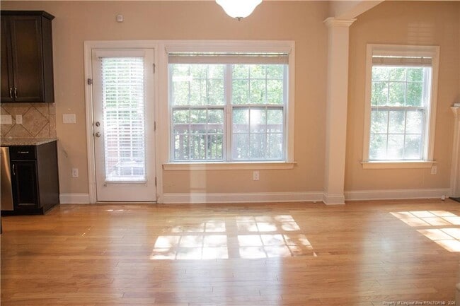 Building Photo - 44 Coswell Ct
