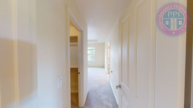 Building Photo - Bethany - Luxury Home, Central Air-Conditioning, Community Pool, Pet Welcome