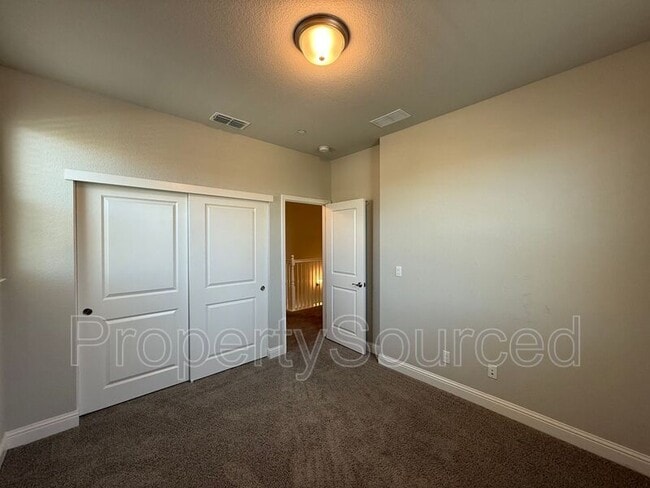Building Photo - 948 Posey St