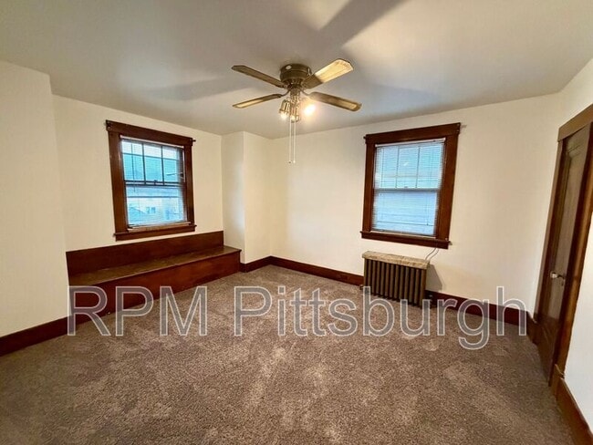 Building Photo - 1011 2nd St