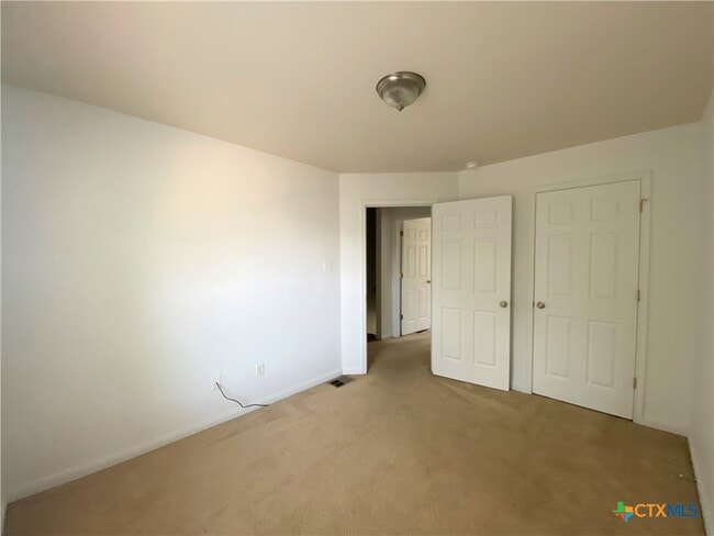 Building Photo - 401 S 42nd St