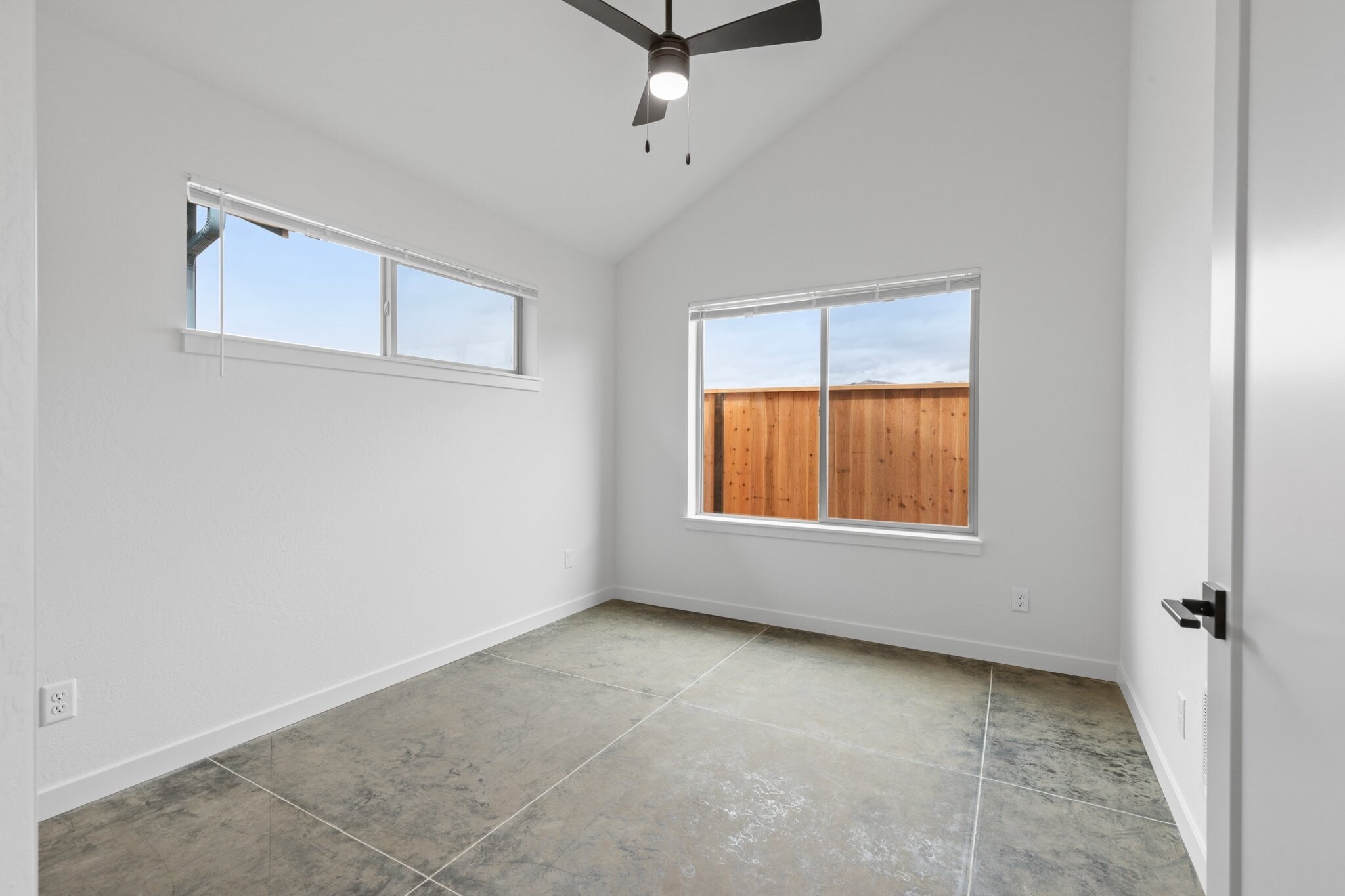 Building Photo - 109 Gangnes Dr