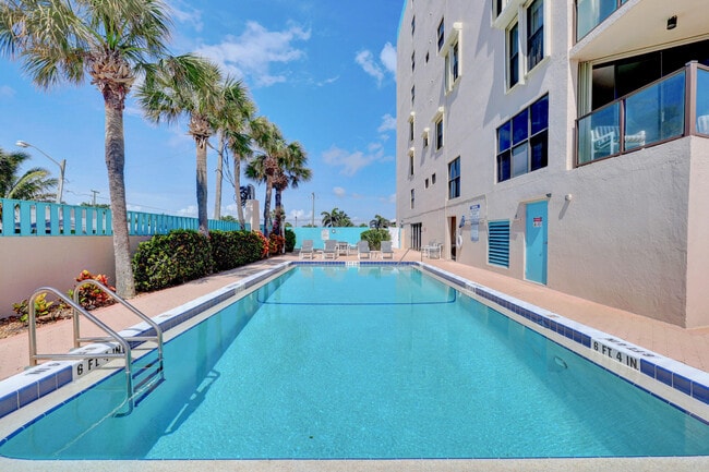 Building Photo - 355 S Ocean Dr