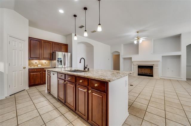 Building Photo - 2513 Royal Troon Dr