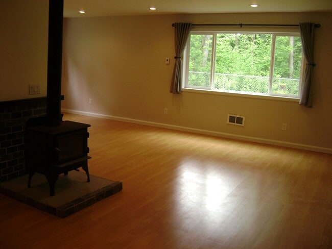 Building Photo - Haynie Road