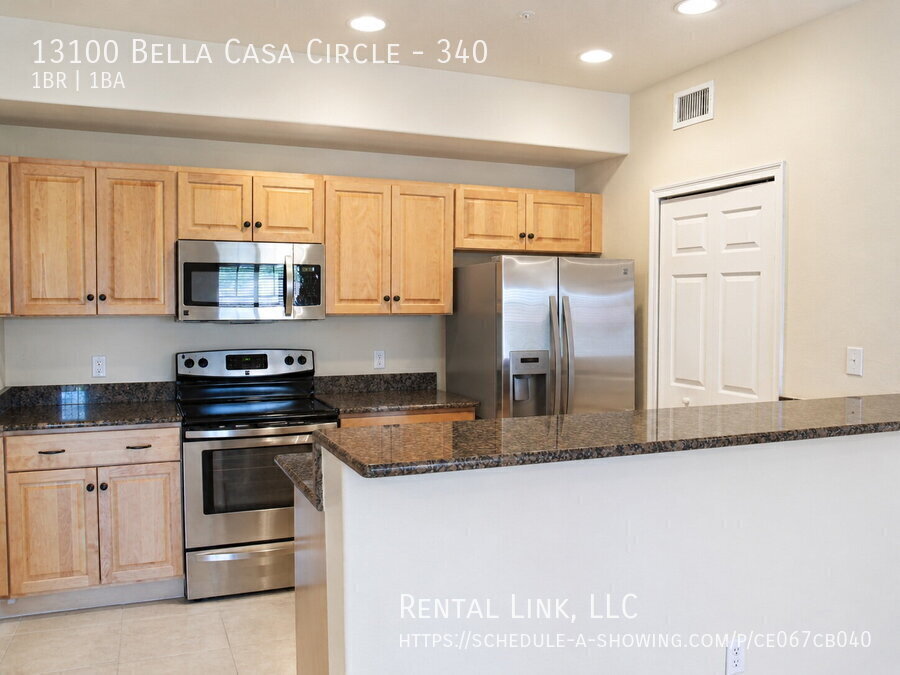 Building Photo - 13100 Bella Casa Cir