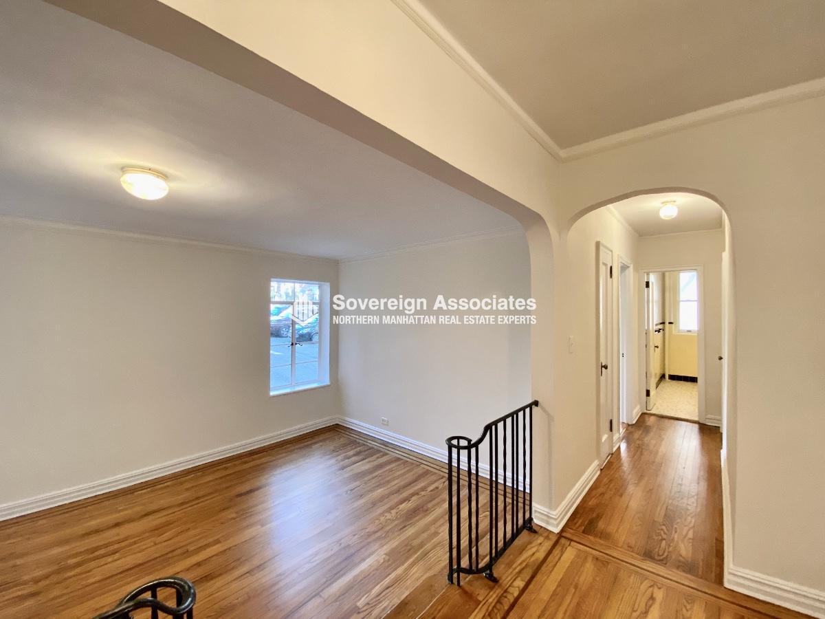 Building Photo - 135 W 225th St