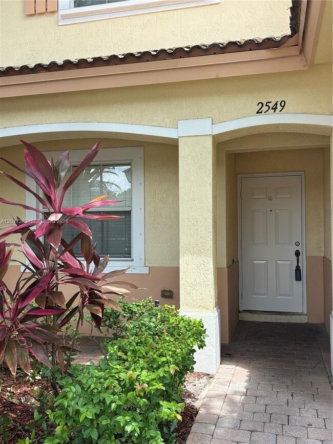 Building Photo - 2549 SW 83rd Terrace