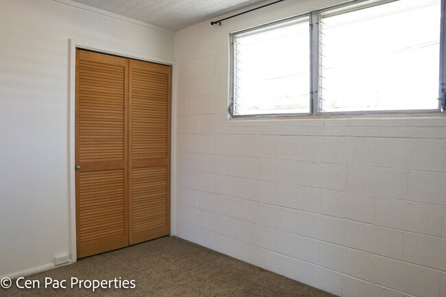 Building Photo - 95-023 Waihau St